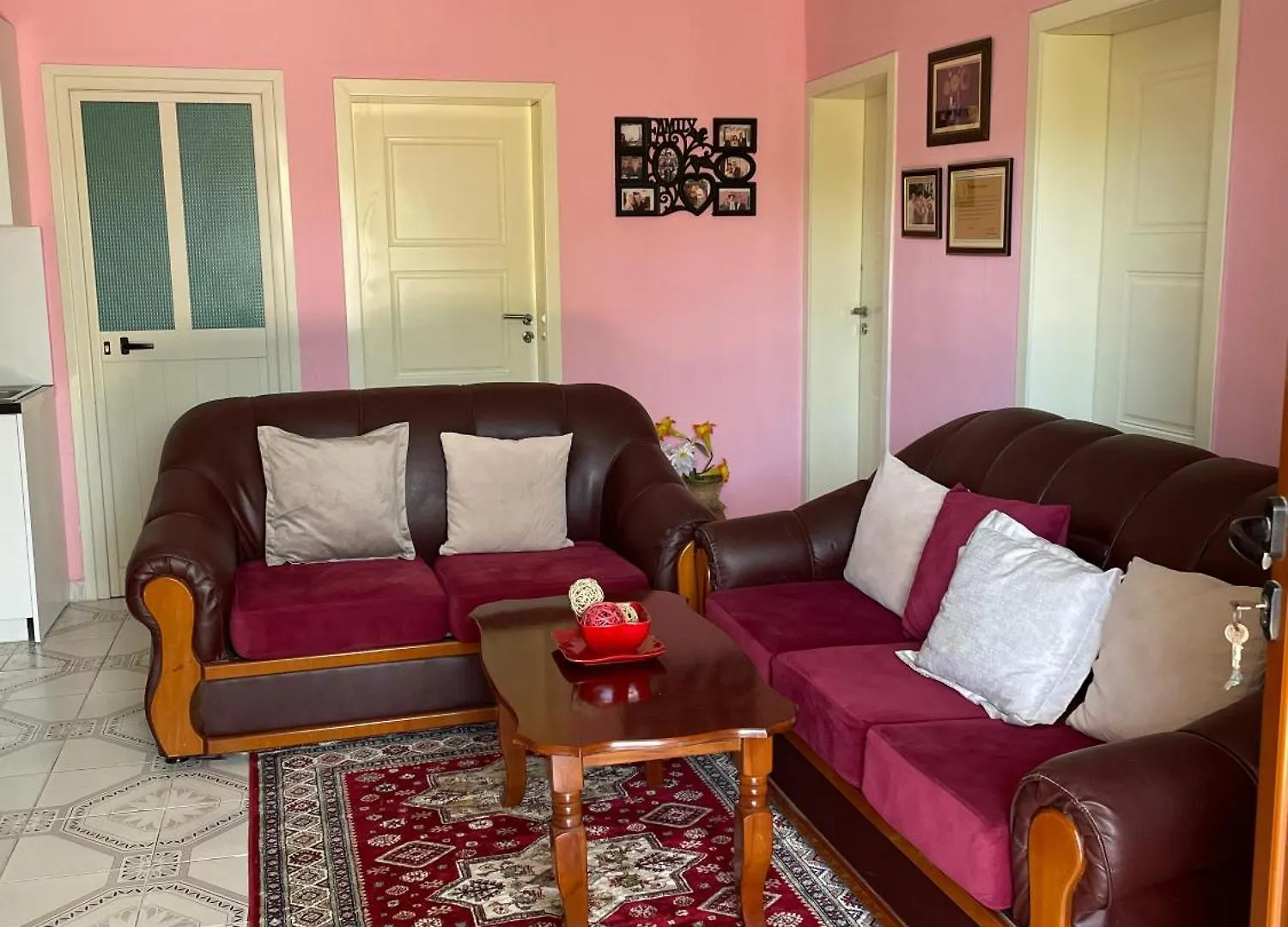Villa Guest House Miracle Garden Vlore