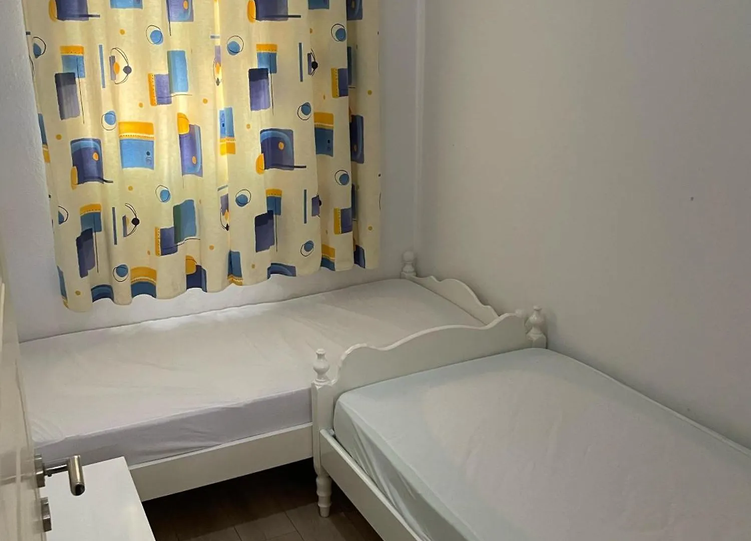 Vlorë Guest House Miracle Garden 0*,  אלבניה