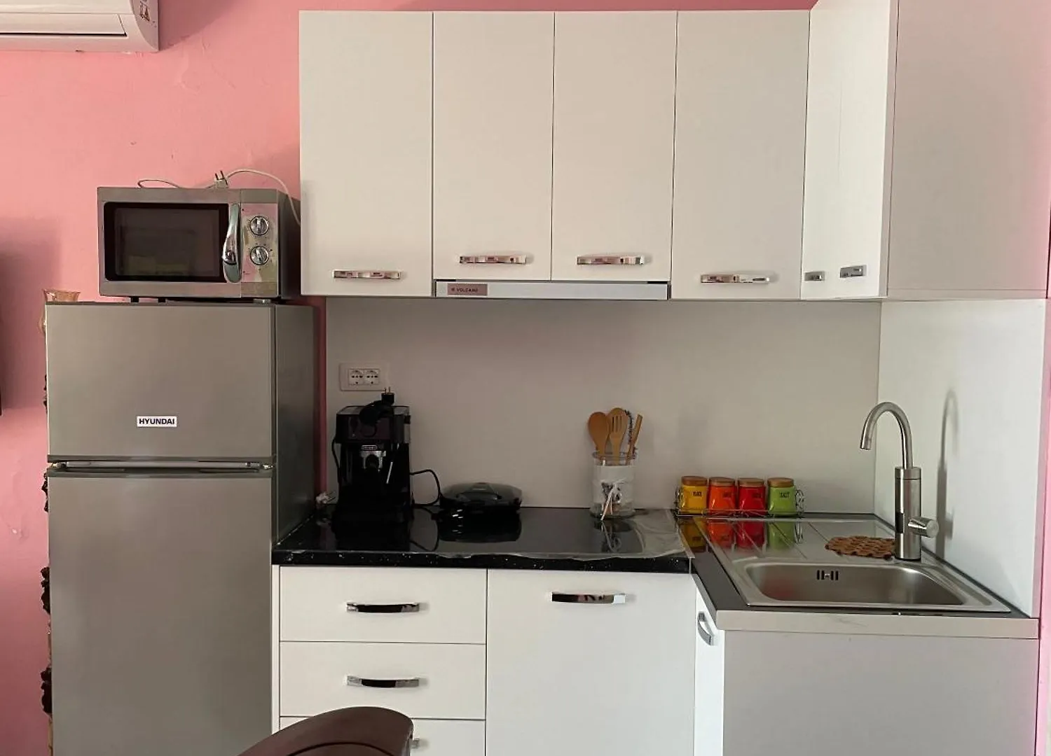 Guest House Miracle Garden Vlore Villa