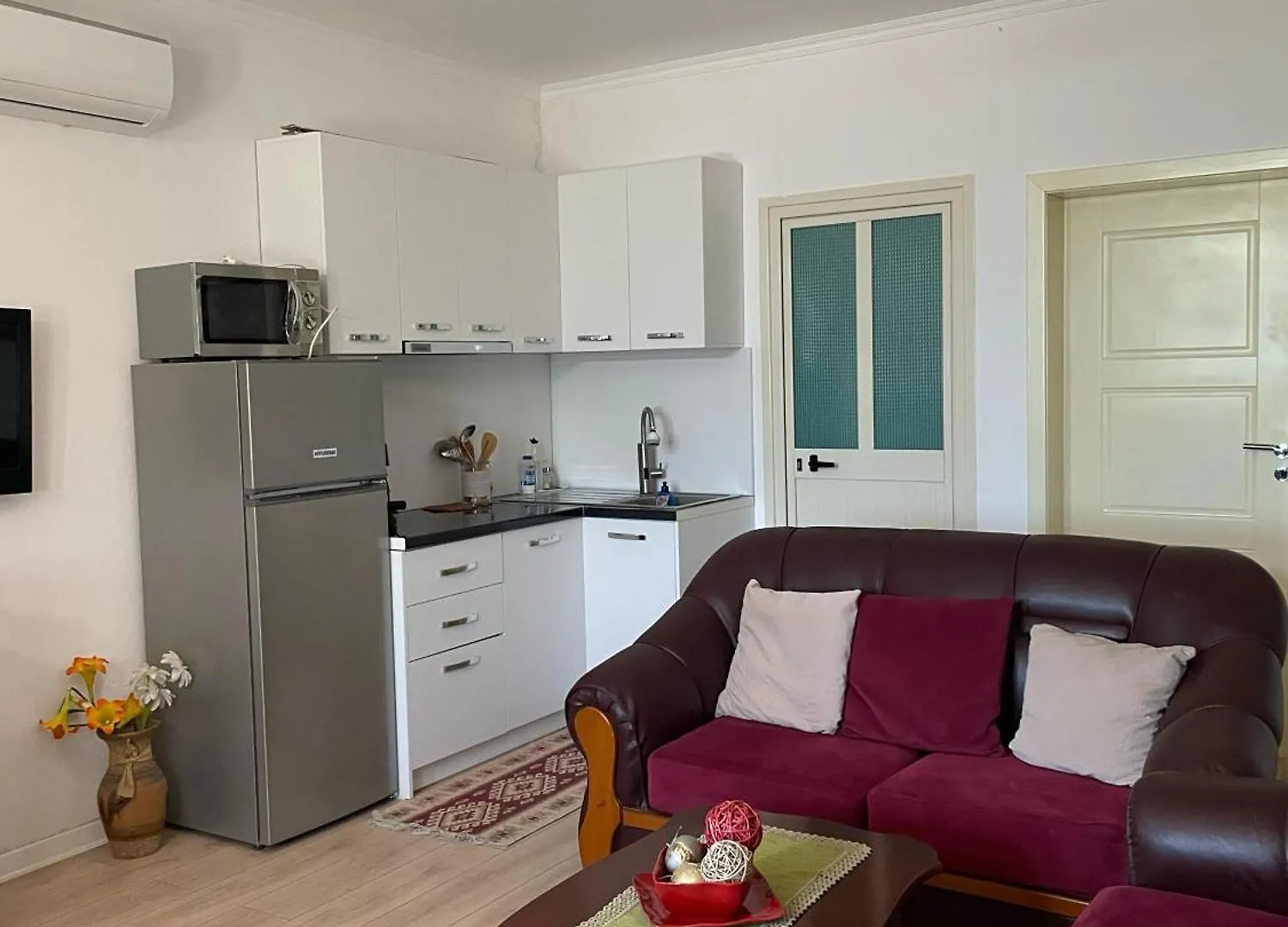 Villa Guest House Miracle Garden Vlore